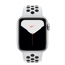 Apple/苹果 Apple Watch Nike Series 5；银色铝金属表壳；白金配黑色 Nike 运动表带