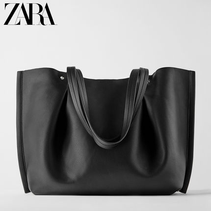 ZARA 新款 女包 黑色铆钉饰软质单肩手提购物包 16086084040
