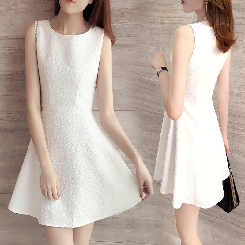 气质白色连衣裙女2020春夏装新款小个子无袖a字裙修身显瘦背心裙